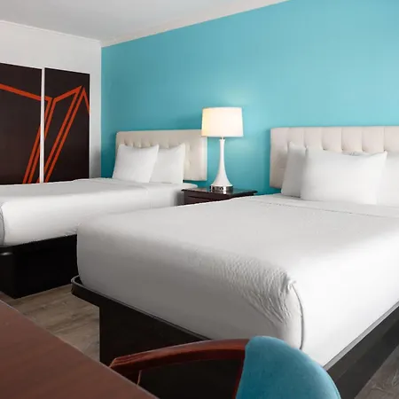 Howard Johnson Plaza By Wyndham Ocean City Oceanfront Exterior photo