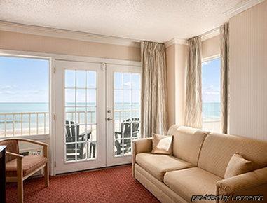 Howard Johnson Plaza By Wyndham Ocean Oceanfront Hotel 3*