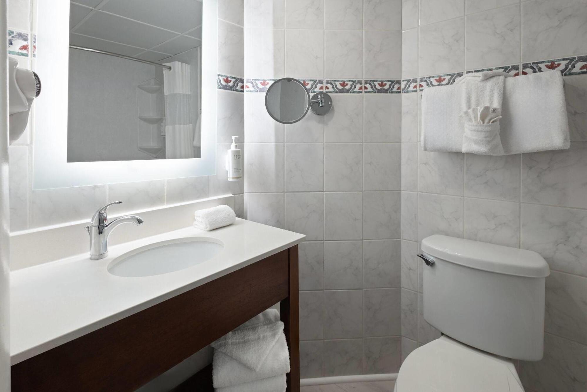 Hotel Howard Johnson Plaza By Wyndham Ocean Oceanfront Ocean City