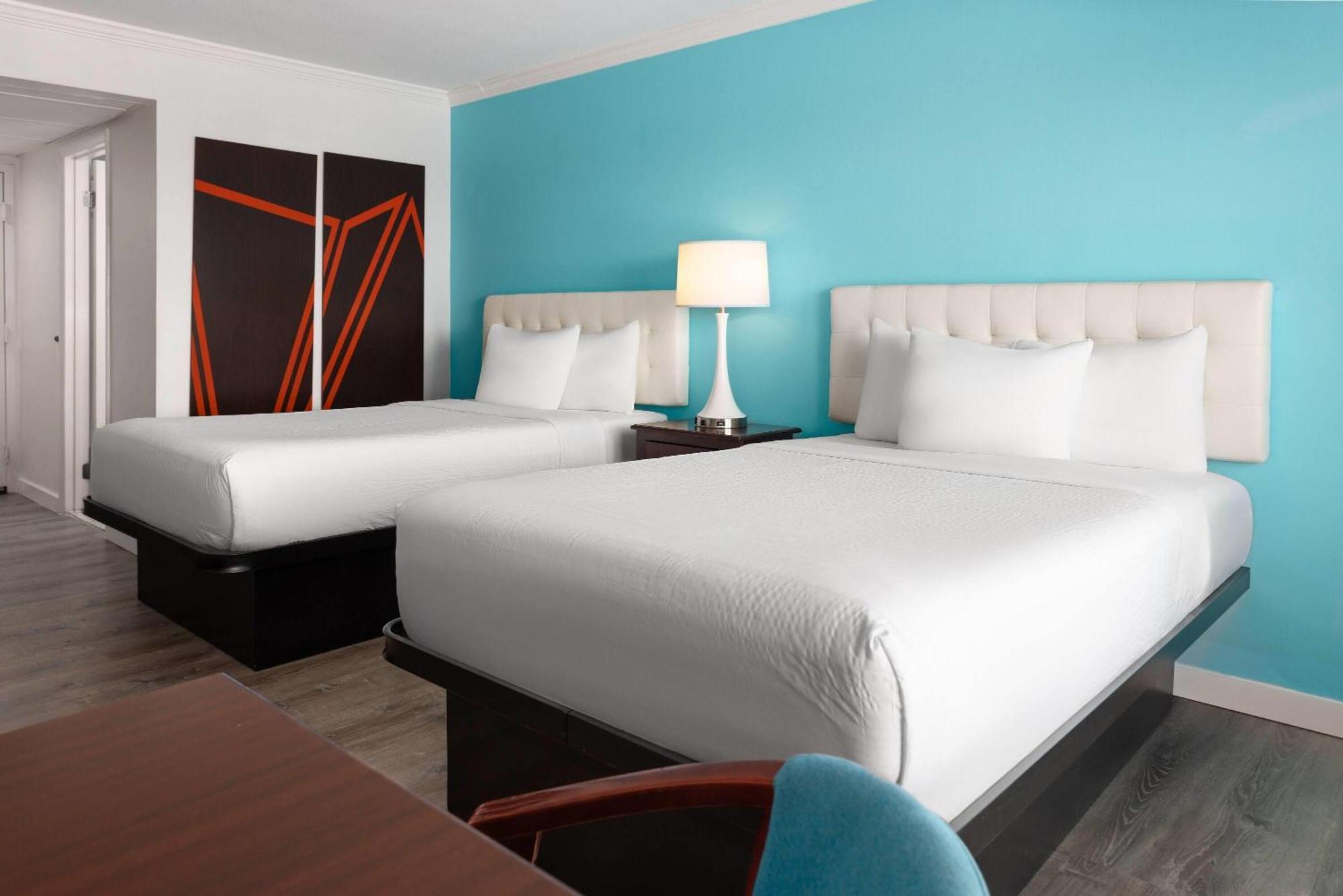 Hotel Howard Johnson Plaza By Wyndham Ocean Oceanfront